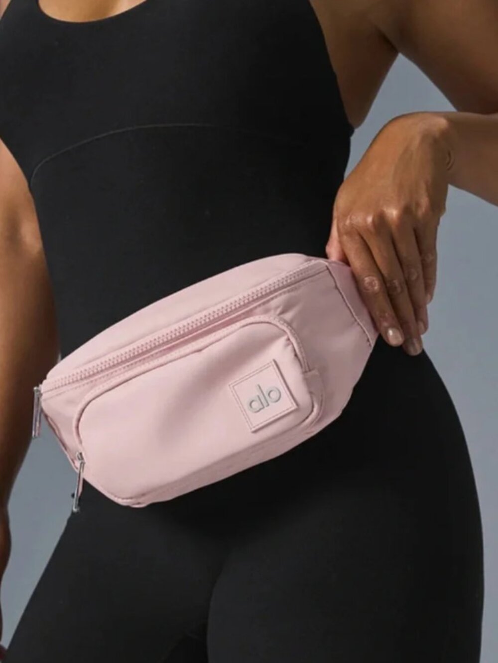 Alo Yoga NWT Crossbody Bag in Light Pink MSRP $85